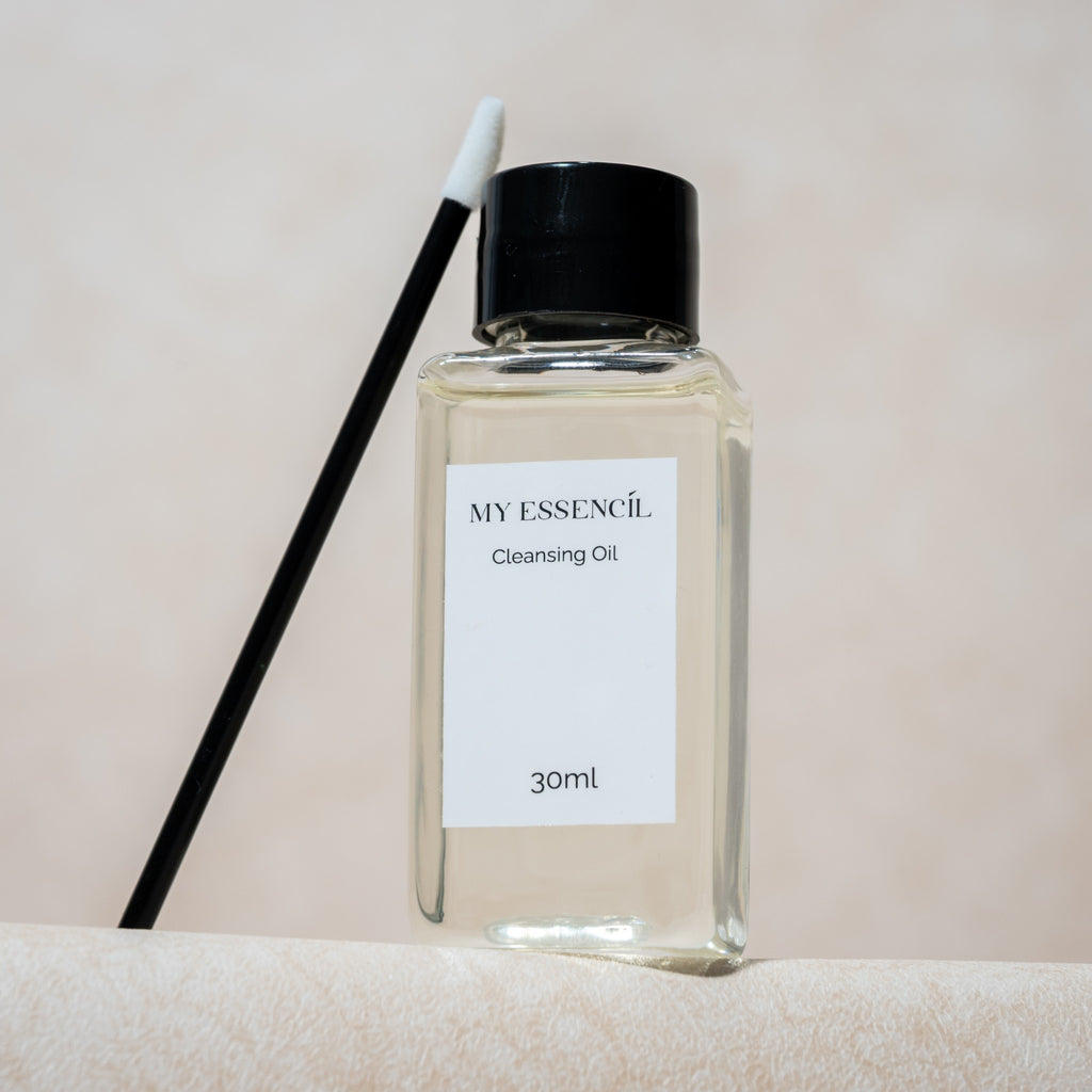 Flacon Cleansing Oil 30 ml MyEssencìl et bâtonnet nettoyant noir