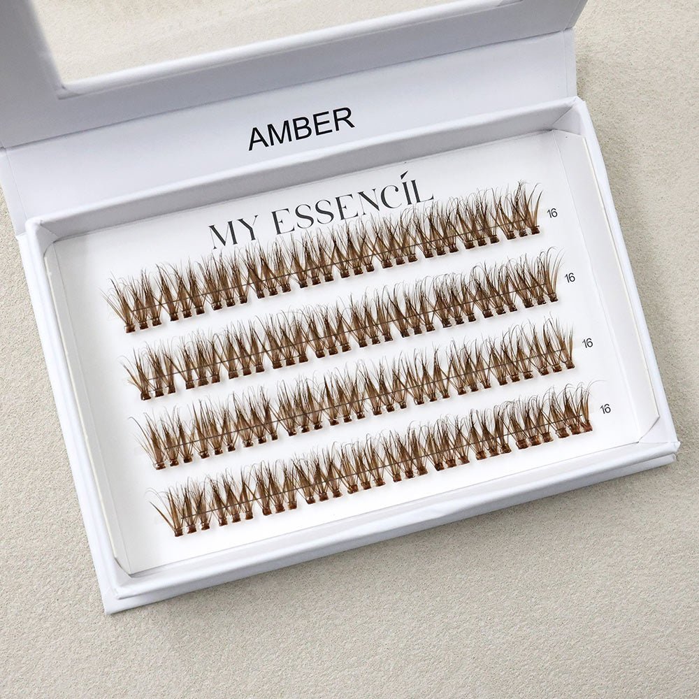 Boîte AMBER ouverte de face, 4 rangées de cils marron doux