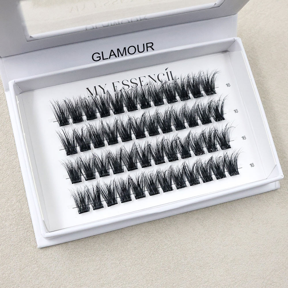 Faux cils GLAMOUR en clusters effilés, boîte blanche ouverte