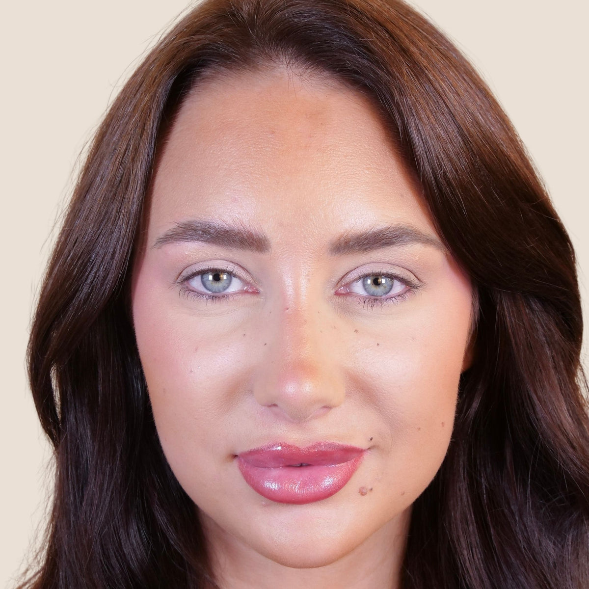 Vorher la pose des faux-cils press-on LYAA - FAUX CILS PRESS ON