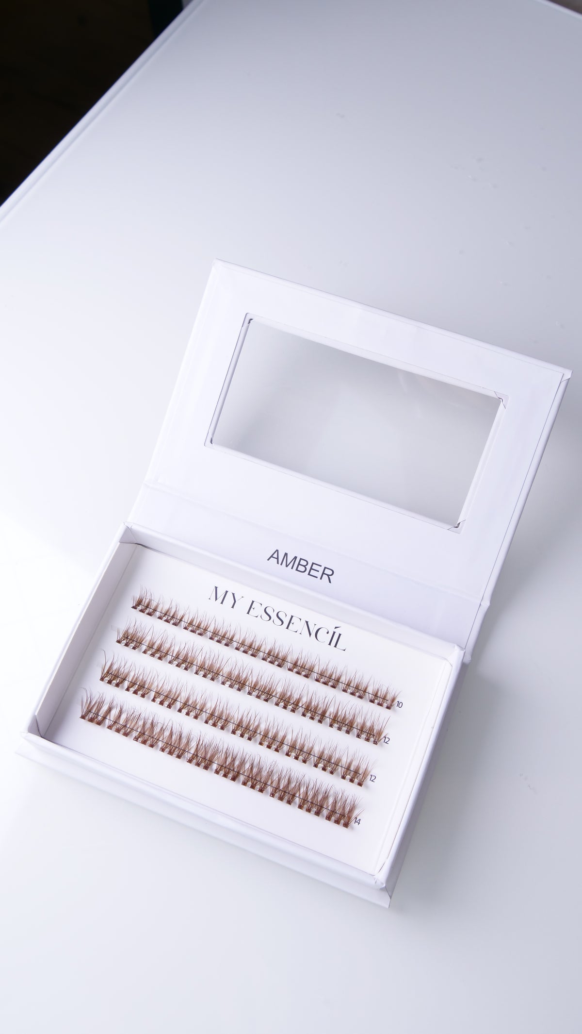AMBER - FAUX CILS PRESS ON MARRON LEGER